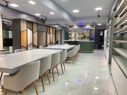 Showroom gạch Phú Thọ